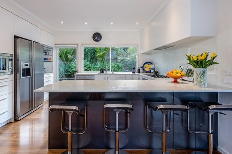 Photo of property in 210 Beach Road, Campbells Bay, Auckland, 0630