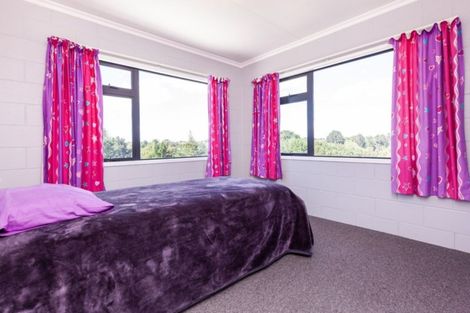 Photo of property in 12 Evelyn Place, Welbourn, New Plymouth, 4310