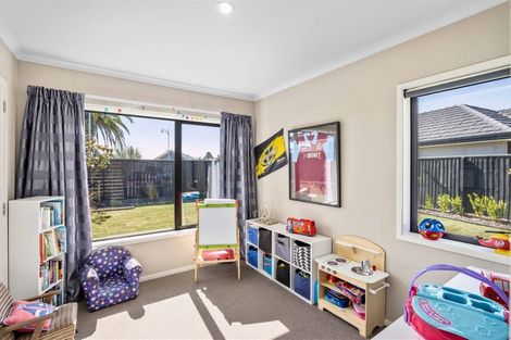 Photo of property in 16 Wootton Place, Kaiapoi, 7630