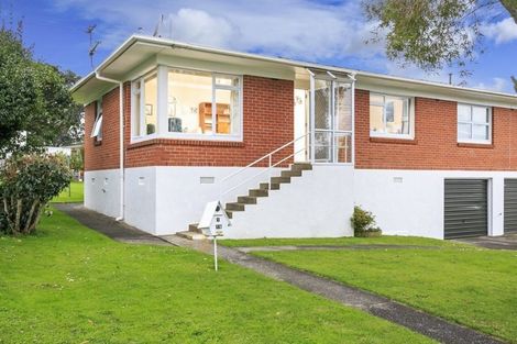 Photo of property in 1/19 Pupuke Road, Takapuna, Auckland, 0622
