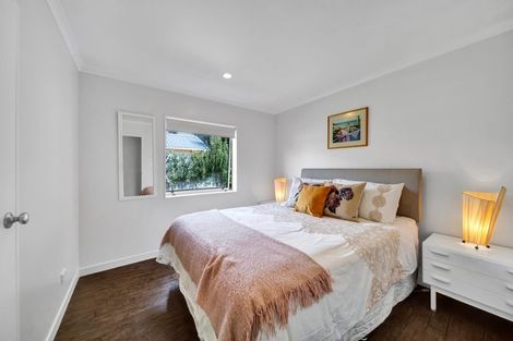 Photo of property in 24 Moulton Street, Moturoa, New Plymouth, 4310