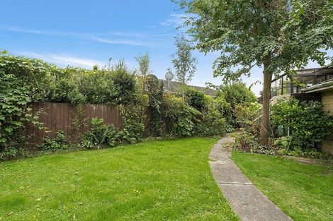 Photo of property in 40 Highland Place, Avonhead, Christchurch, 8042