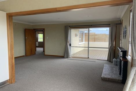 Photo of property in 30a Te Atatu Road, Te Atatu South, Auckland, 0610