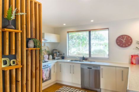 Photo of property in 39 Waimea Road, Waikanae Beach, Waikanae, 5036