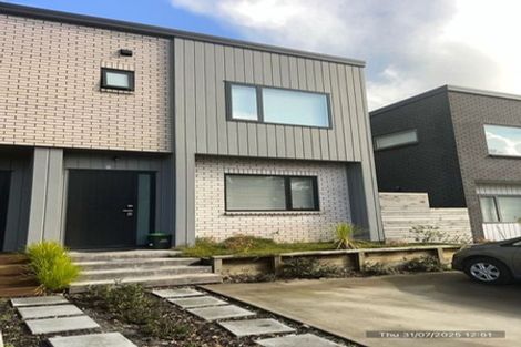 Photo of property in 9/22 James Laurie Street, Henderson, Auckland, 0612