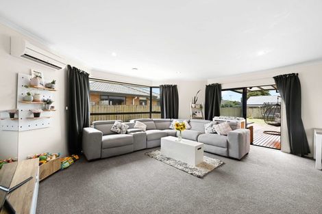 Photo of property in 26 Aldershot Place, Nawton, Hamilton, 3200