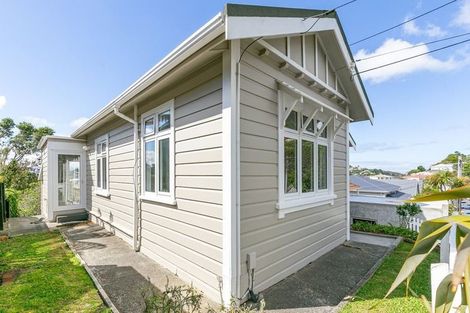 Photo of property in 36 Charlotte Avenue, Brooklyn, Wellington, 6021