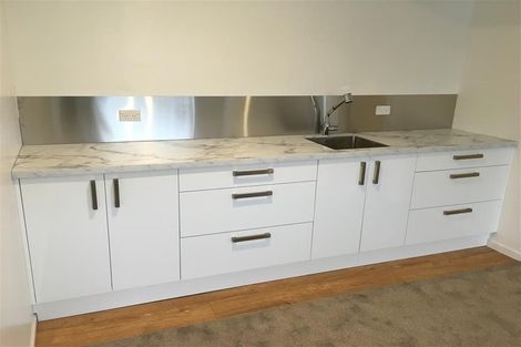 Photo of property in 33 Archers Road, Hillcrest, Auckland, 0629