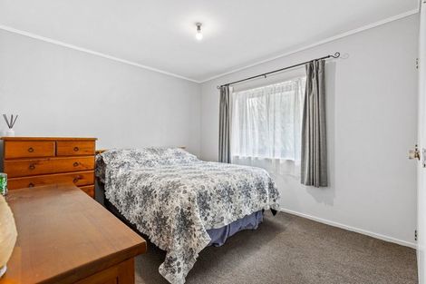 Photo of property in 2/4 Kahikatea Place, Ranui, Auckland, 0612