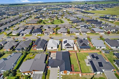 Photo of property in 10 Shillingford Boulevard, Rolleston, 7615