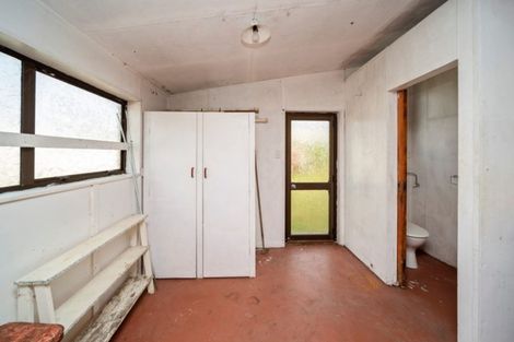 Photo of property in 16 Hinau Street, Inglewood, 4330