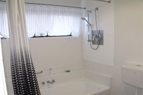 Photo of property in 5/16 Guthrie Road, Havelock North, 4130