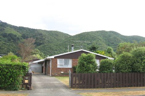 Photo of property in 86 Pasadena Crescent, Totara Park, Upper Hutt, 5018