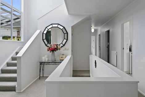 Photo of property in 26 Tremaine Avenue, Two Mile Bay, Taupo, 3330