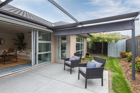 Photo of property in 28 Holbrook Way, Westmorland, Christchurch, 8025