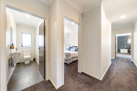 Photo of property in 19 Flotilla Place, Whitby, Porirua, 5024