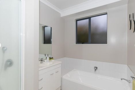 Photo of property in 1042a Heaphy Terrace, Fairfield, Hamilton, 3214