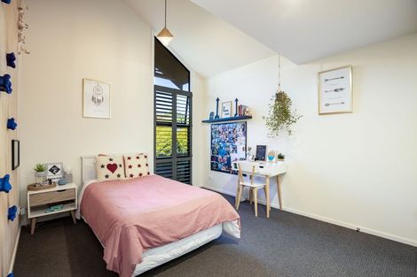Photo of property in 10 Pike Place, Ferndale, New Plymouth, 4310