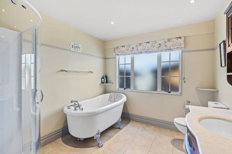 Photo of property in 125 Derham Road, Te Horo, Otaki, 5581