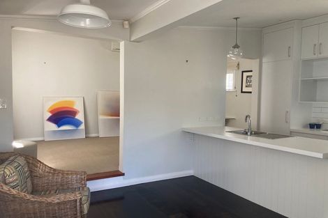 Photo of property in 9 Herald Terrace, Berhampore, Wellington, 6023