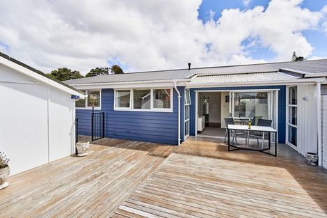 Photo of property in 2 Cranwell Street, Churton Park, Wellington, 6037