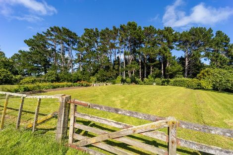 Photo of property in 23 Waitangi Road, Waverley, 4592