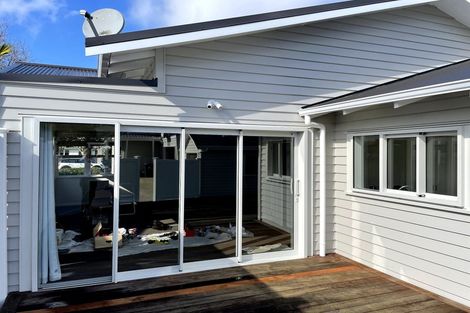 Photo of property in 56 Amaru Road, One Tree Hill, Auckland, 1061