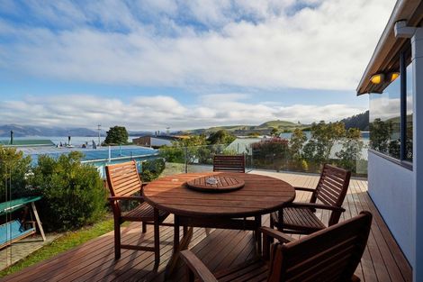 Photo of property in 17 Kotare Place, South Bay, Kaikoura, 7300