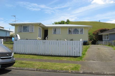 Photo of property in 9 Toatoa Place, Mangere Bridge, Auckland, 2022