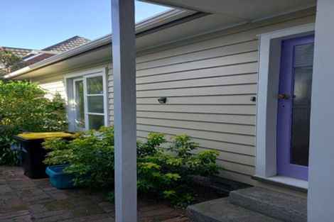 Photo of property in 1/15 Apu Crescent, Lyall Bay, Wellington, 6022