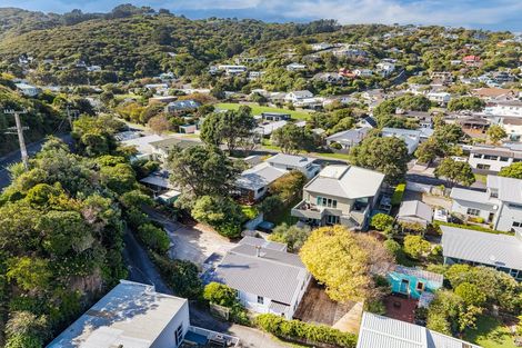 Photo of property in 1 Gordon Road, Plimmerton, Porirua, 5026