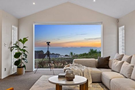 Photo of property in 88 Churchill Road, Murrays Bay, Auckland, 0630