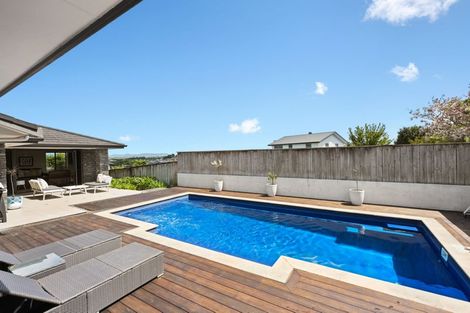 Photo of property in 21 Raddington Way, Huntington, Hamilton, 3210