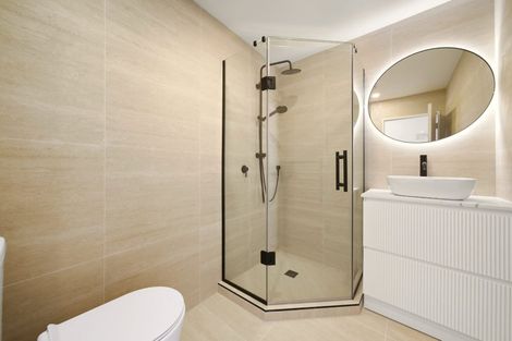 Photo of property in 15b Wilbur Place, Pakuranga Heights, Auckland, 2010