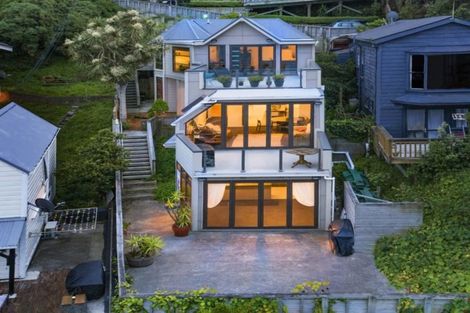 Photo of property in 75 Maida Vale Road, Roseneath, Wellington, 6011