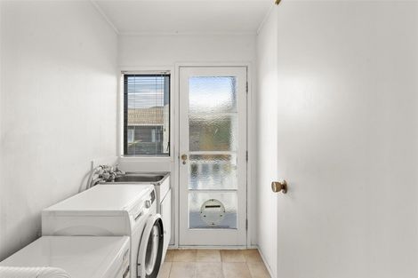 Photo of property in 44 Centorian Drive, Windsor Park, Auckland, 0632