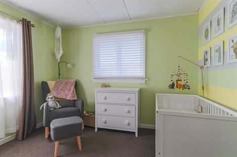 Photo of property in 42 Kelly Street, Inglewood, 4330