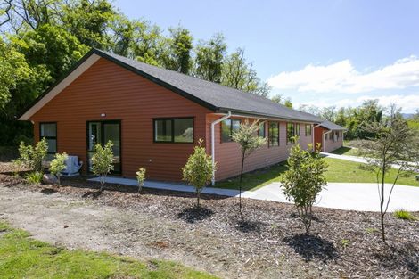Photo of property in 7 Winnie Close, Acacia Bay, Taupo, 3330