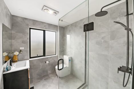 Photo of property in 38b Mcwhirters Farm Lane, Massey, Auckland, 0614