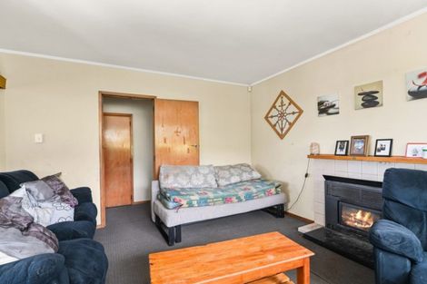 Photo of property in 27 Island View Road, Western Heights, Rotorua, 3015