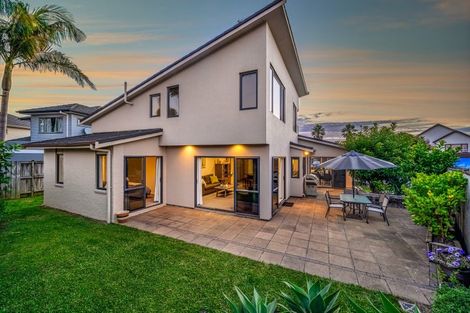 Photo of property in 6 Dalcross Drive, Flat Bush, Auckland, 2016