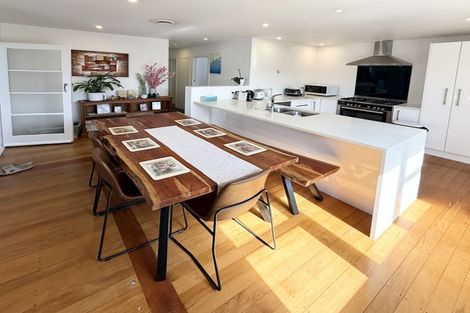 Photo of property in 84 Salisbury Road, Birkdale, Auckland, 0626