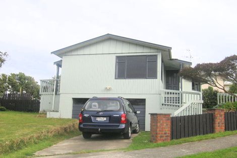 Photo of property in 67 Oakleigh Street, Maungaraki, Lower Hutt, 5010