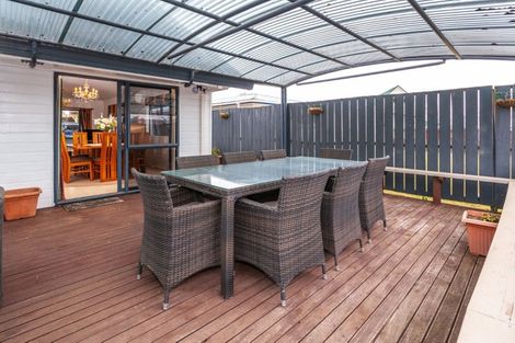 Photo of property in 102 Whitby Place, Whangamata, 3620