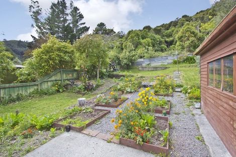 Photo of property in 6 Boyd Grove, Naenae, Lower Hutt, 5011