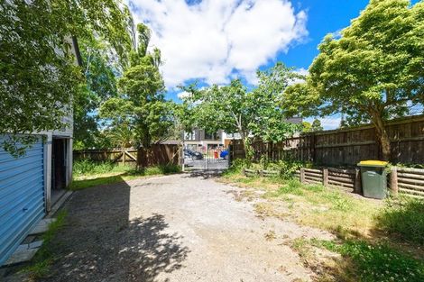 Photo of property in 8 Spargo Road, Massey, Auckland, 0614
