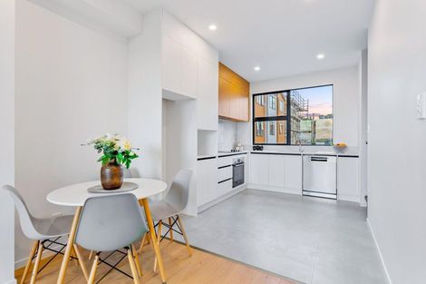 Photo of property in 8/28 Lavelle Road, Henderson, Auckland, 0612