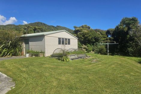 Photo of property in 1303 Coast Road, Nine Mile, Runanga, 7873