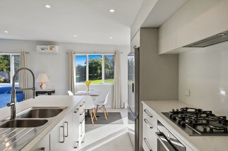 Photo of property in 76 Riddell Road, Kerikeri, 0230