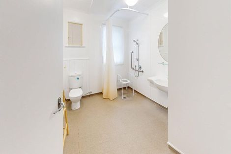 Photo of property in 22 Ellesmere Crescent, Highbury, Palmerston North, 4412